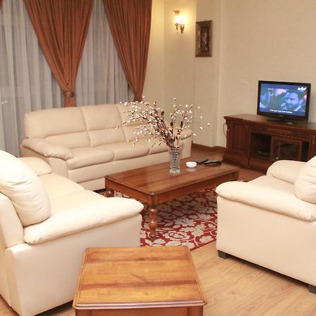 Solmile Family Guest House Adis Abeba Exterior foto