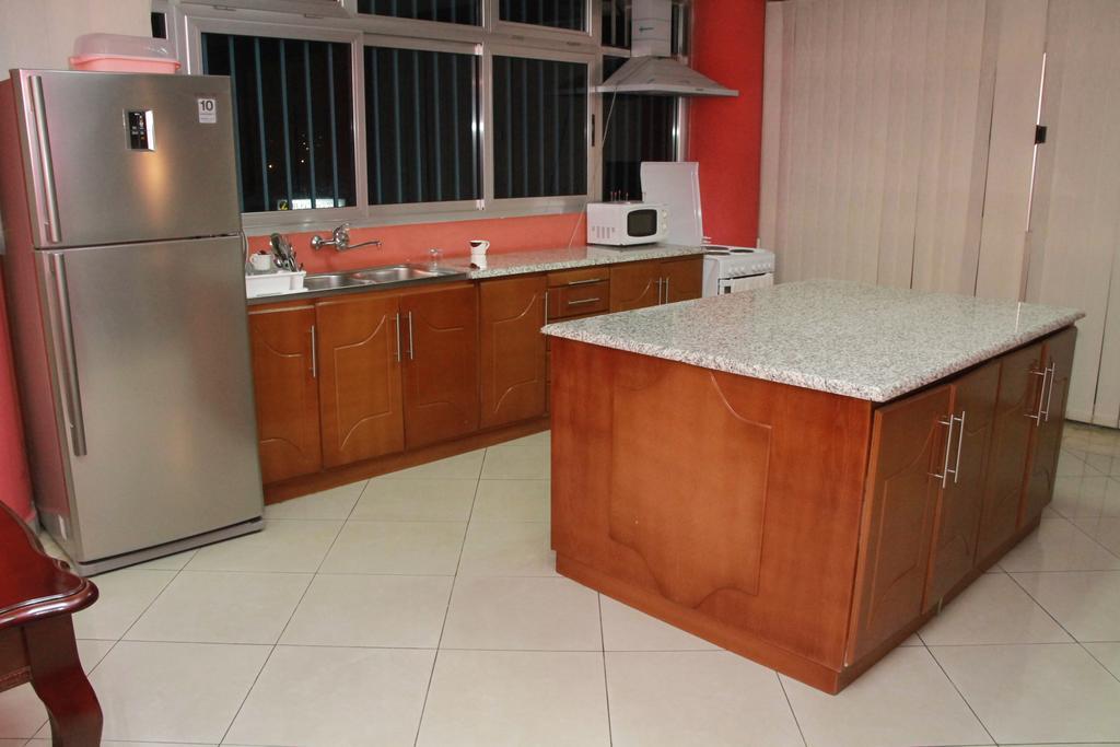 Solmile Family Guest House Adis Abeba Exterior foto