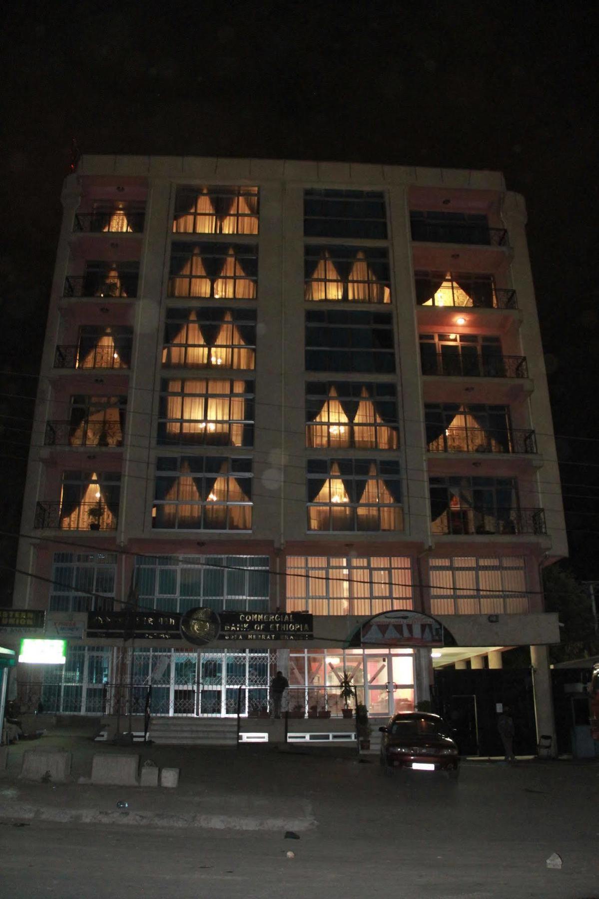 Solmile Family Guest House Adis Abeba Exterior foto