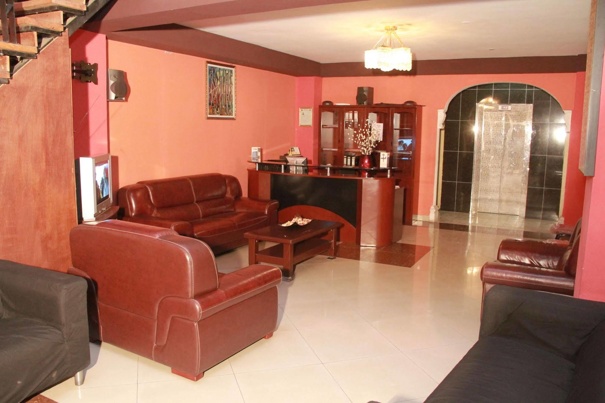 Solmile Family Guest House Adis Abeba Exterior foto