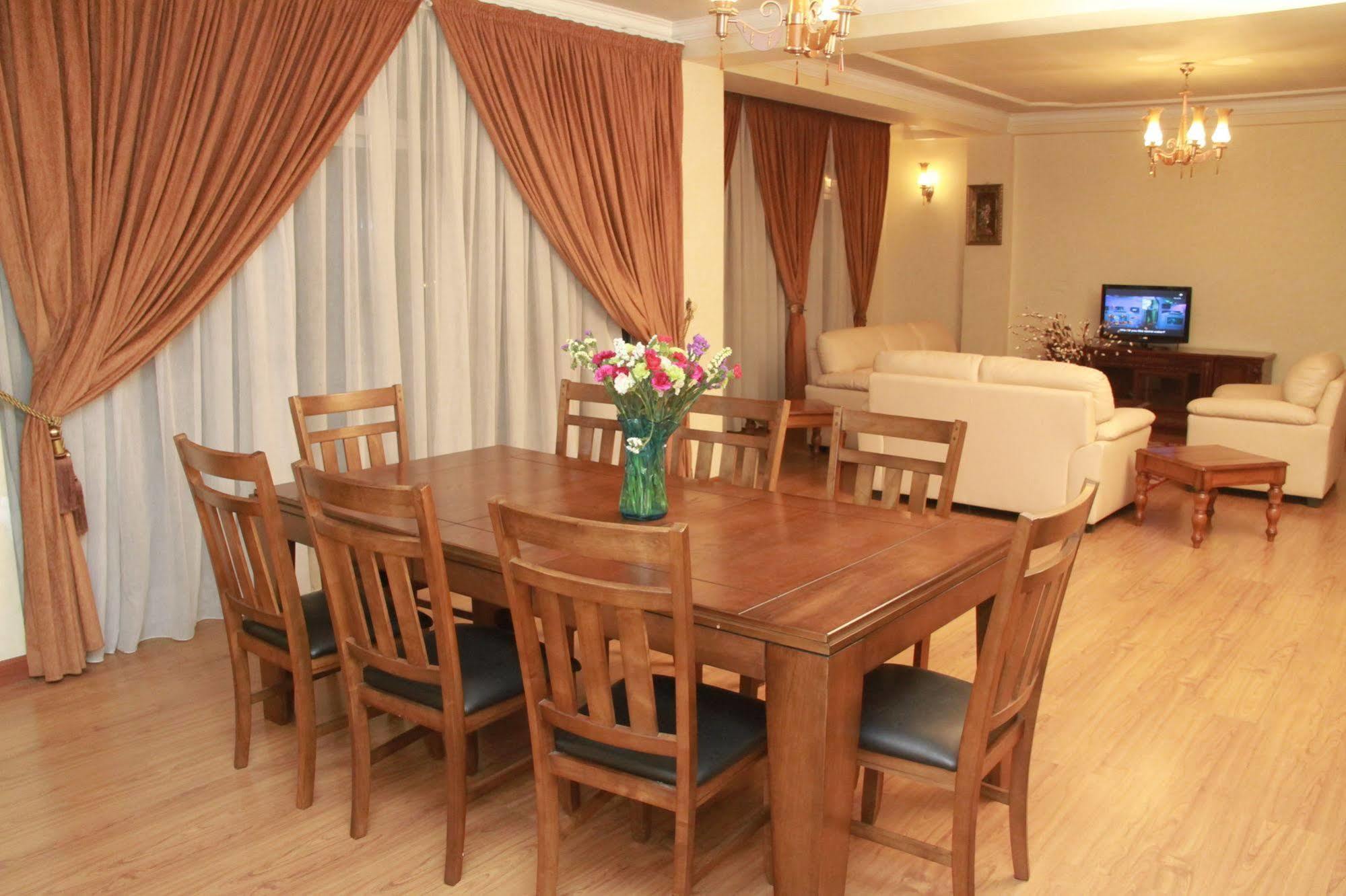 Solmile Family Guest House Adis Abeba Exterior foto