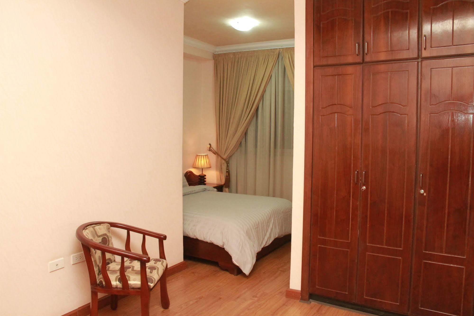 Solmile Family Guest House Adis Abeba Exterior foto
